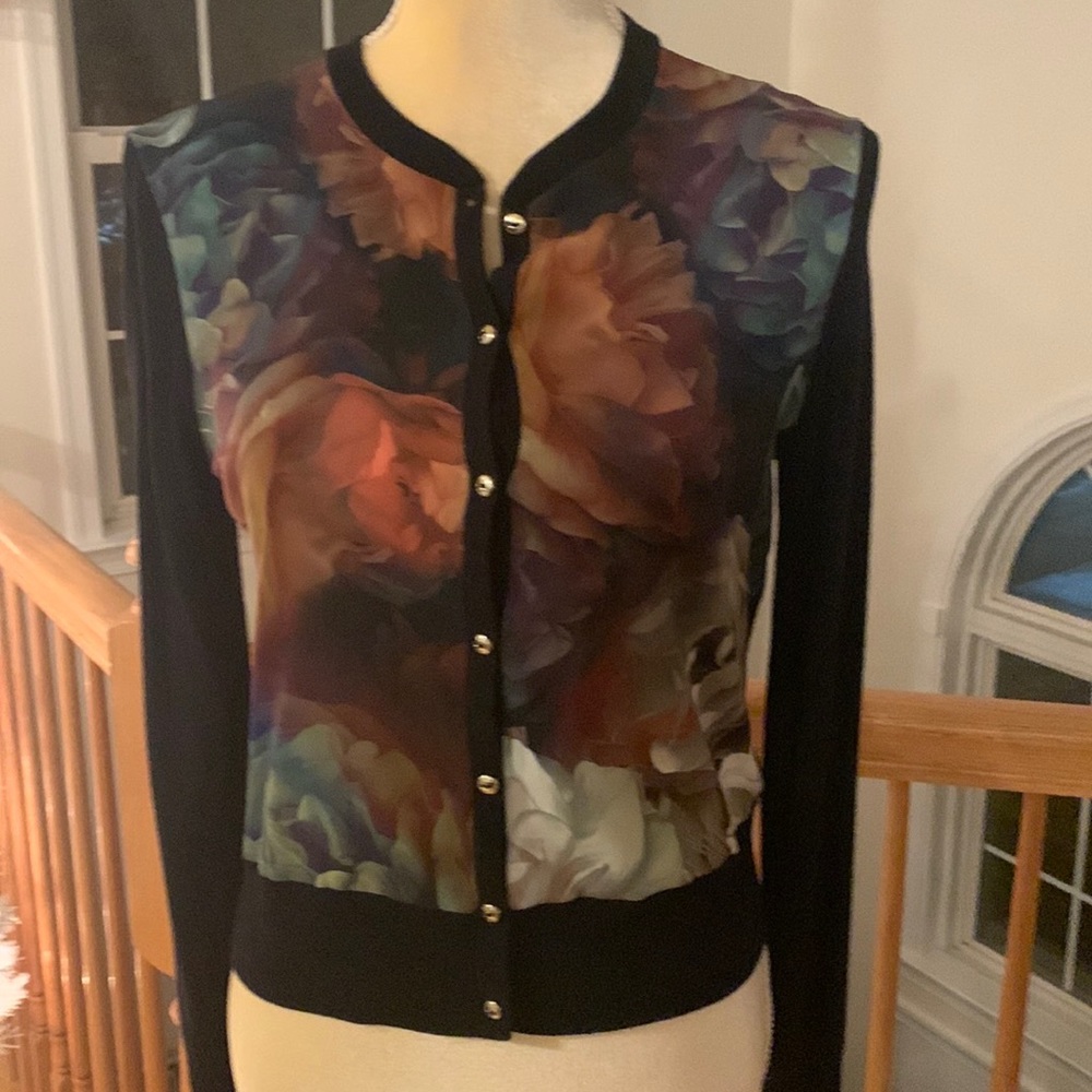 Women’s top/ blouse